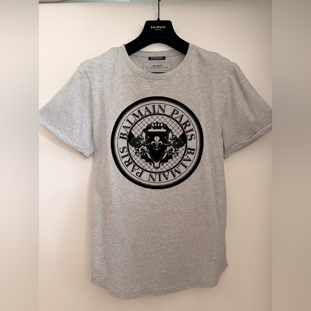 Balmain Light Gray Emblem Tee size L last collection